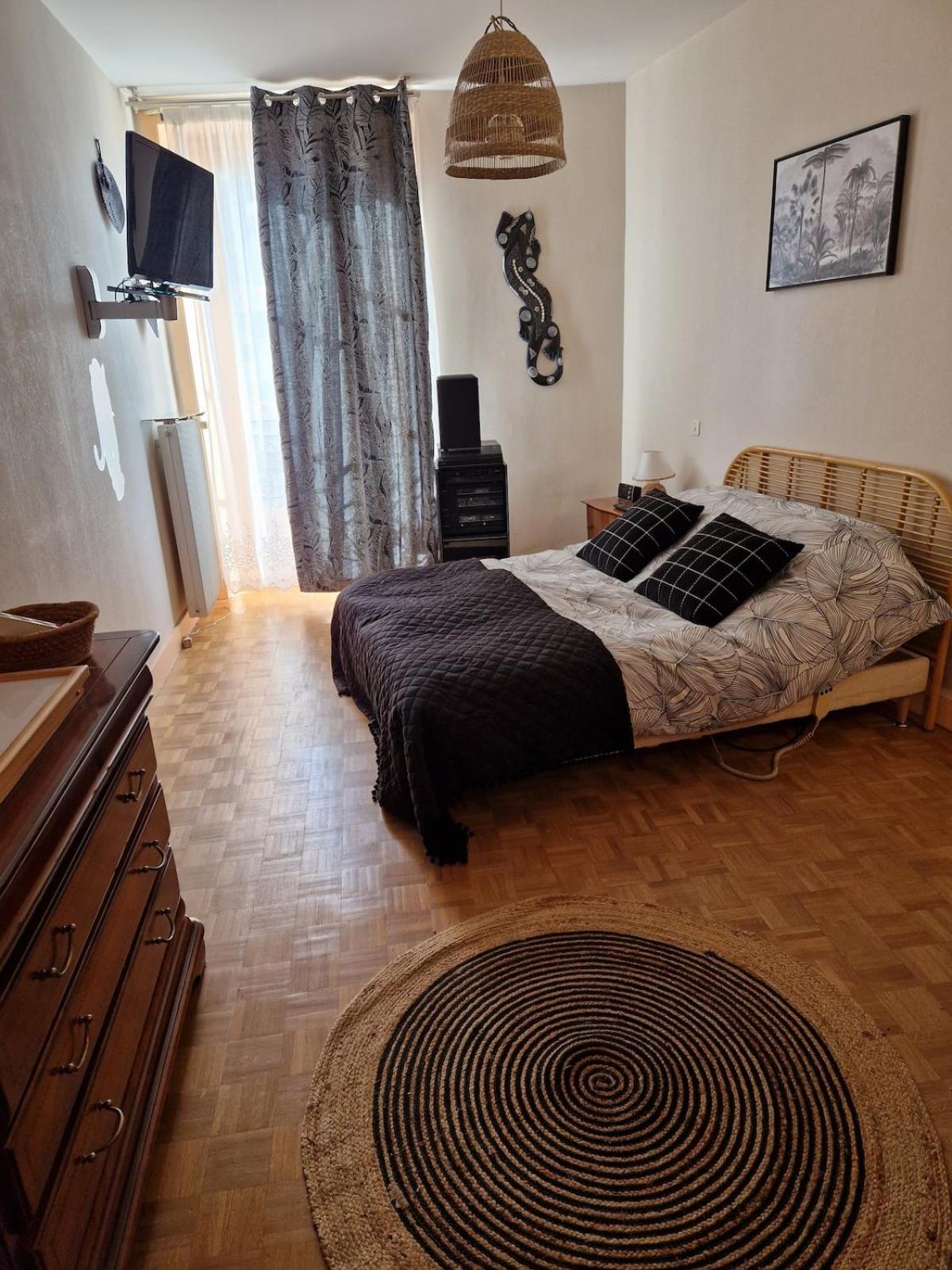 Appartement 120 M² Duplex Coeur Historique Au Calme Le Puy-en-Velay Экстерьер фото